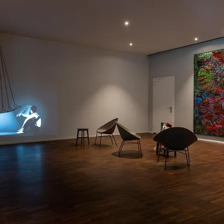 斯维泽霍夫伦策海德酒店 4*