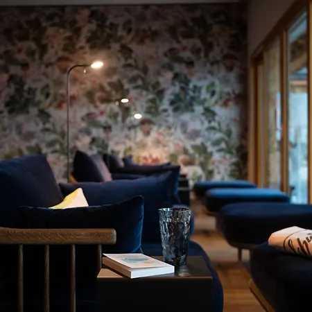 Schweizerhof Szálloda 4*