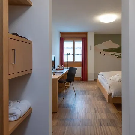 Hotel Schweizerhof 4*
