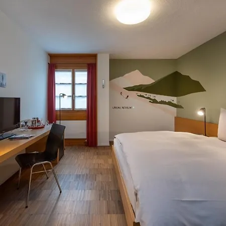 Schweizerhof Hotel 4*