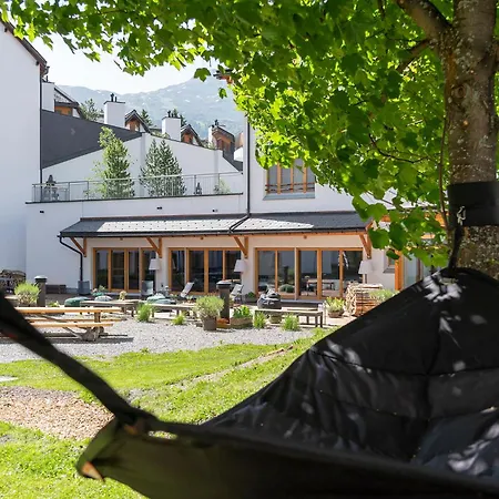 Hotel Schweizerhof 4*