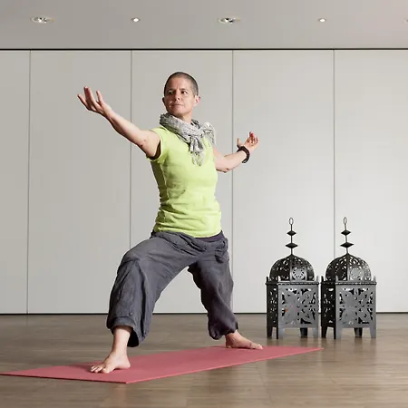 斯维泽霍夫伦策海德酒店