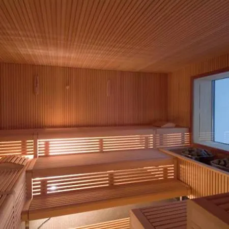 斯维泽霍夫伦策海德酒店 酒店 伦策海德