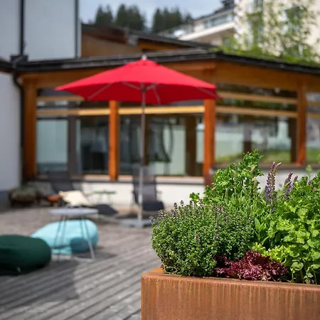 Schweizerhof Hotell 4*