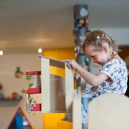 Hotel Schweizerhof 4*